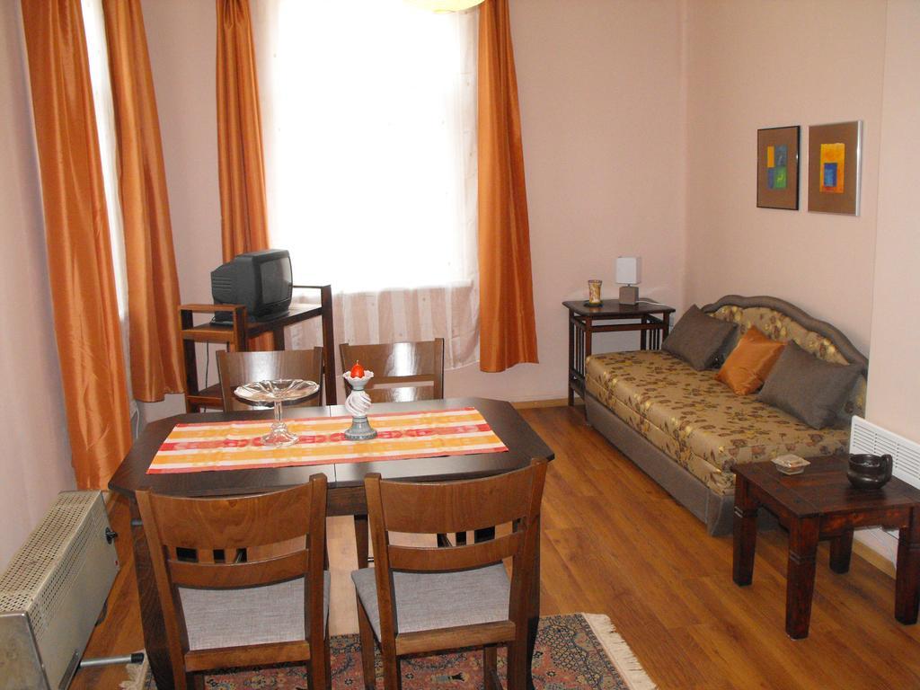 Julia Garden Apartment Burgas ภายนอก รูปภาพ